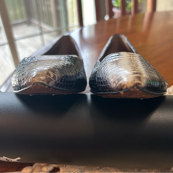 Donald J. Pliner Adore Pointed Toe Flats - Picture 7 of 10